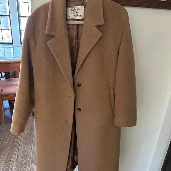 Aritzia Camel Wool Coat - Picture 2 of 6